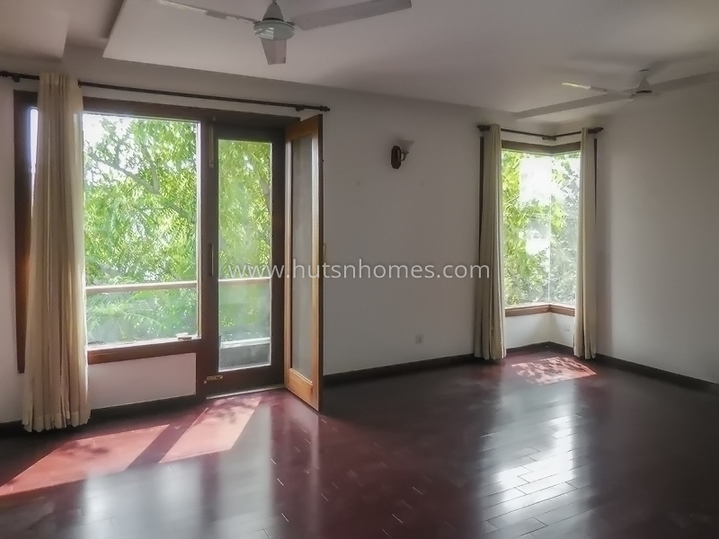 3 BHK Flat For Rent in Vasant Vihar