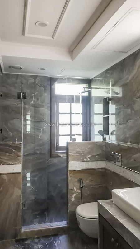 4 BHK Flat For Rent in Vasant Vihar