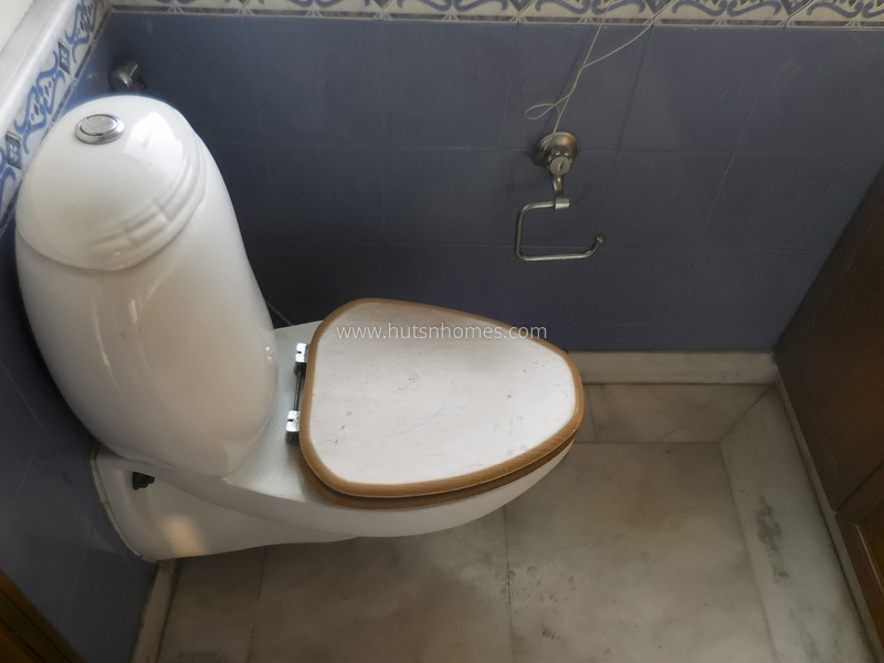 4 BHK Flat For Rent in Sundar Nagar