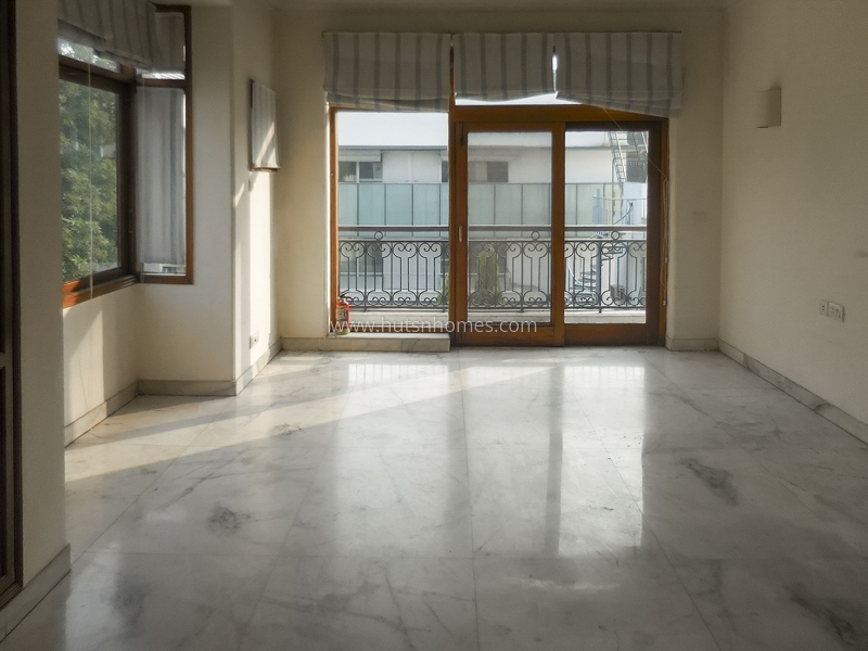 4 BHK Flat For Rent in Sundar Nagar