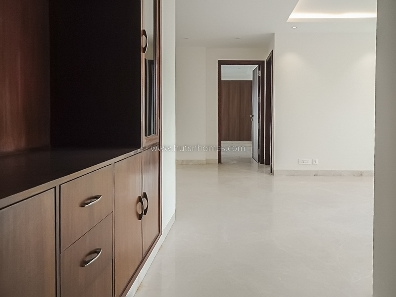 2 BHK Flat For Rent in Vasant Vihar