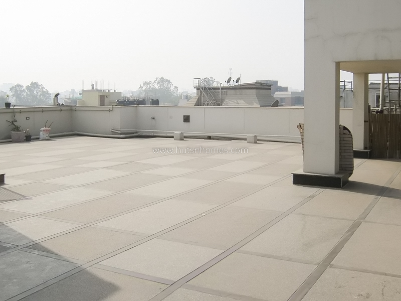 5 BHK Flat For Rent in Vasant Vihar