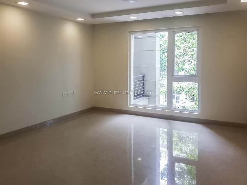 4 BHK Flat For Rent in Vasant Vihar