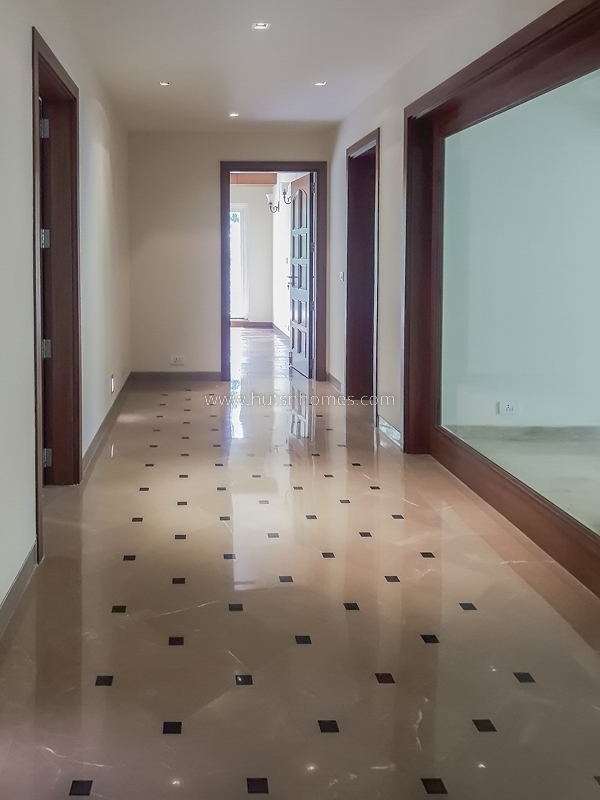 4 BHK Flat For Rent in Vasant Vihar