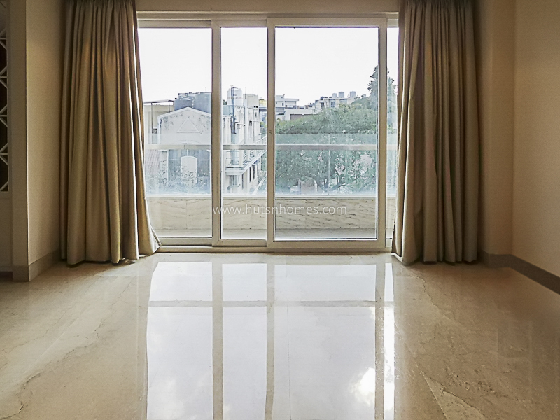 4 BHK Flat For Rent in Jangpura