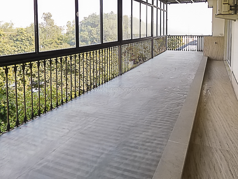 4 BHK Flat For Rent in Jangpura