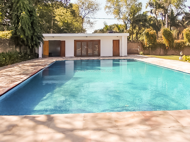 4 BHK Farm House For Rent in Dlf Chattarpur Farms