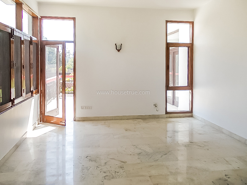 4 BHK Farm House For Rent in Dlf Chattarpur Farms