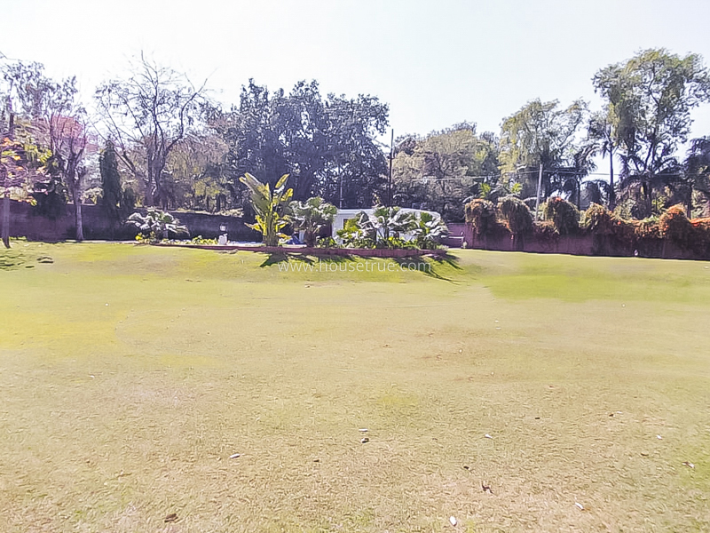 4 BHK Farm House For Rent in Dlf Chattarpur Farms