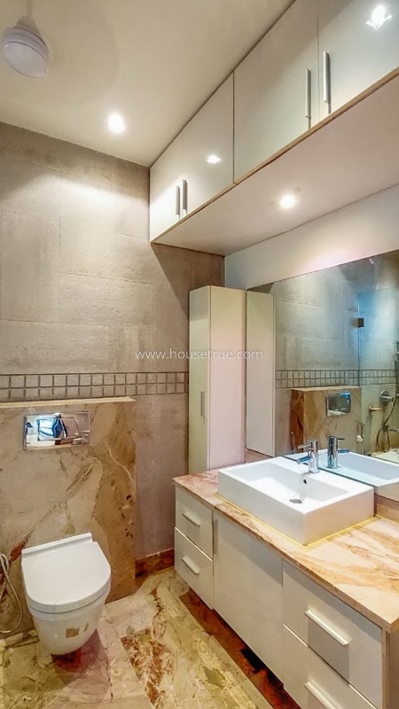 4 BHK Flat For Rent in Vasant Vihar