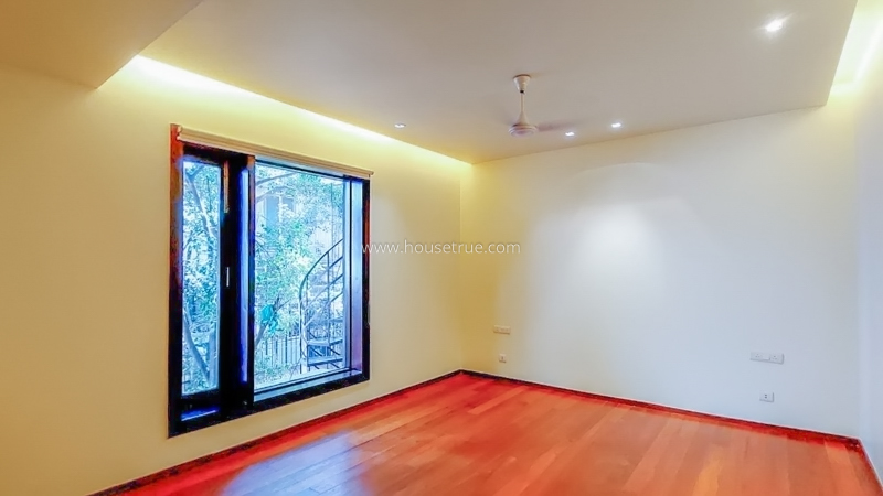 4 BHK Flat For Rent in Vasant Vihar