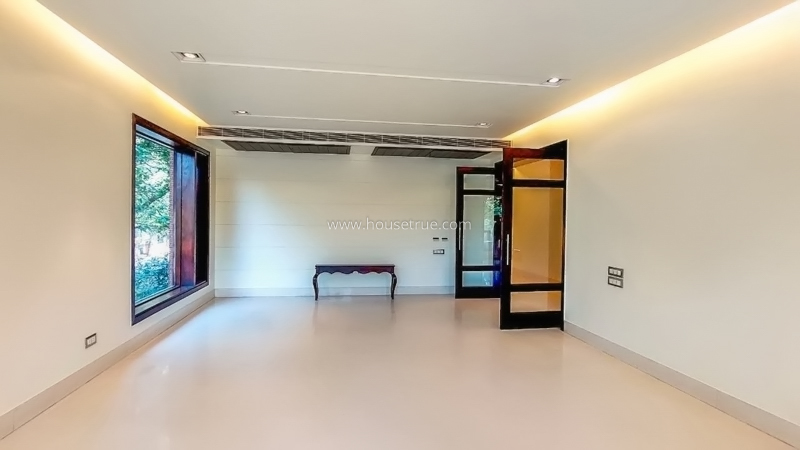 4 BHK Flat For Rent in Vasant Vihar