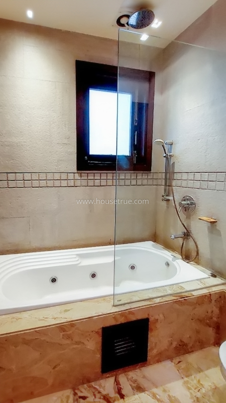 4 BHK Flat For Rent in Vasant Vihar