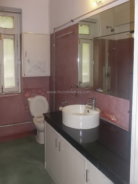 3 BHK Flat For Rent in Sundar Nagar