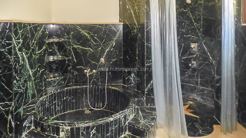 4 BHK Farm House For Rent in Dlf Chattarpur Farms