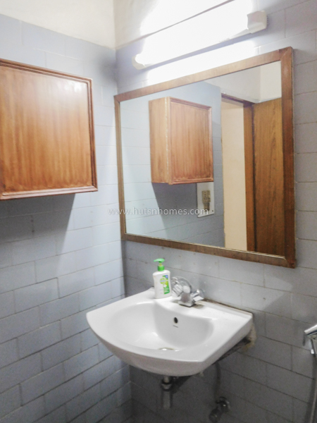 4 BHK Flat For Rent in Friends Colony East
