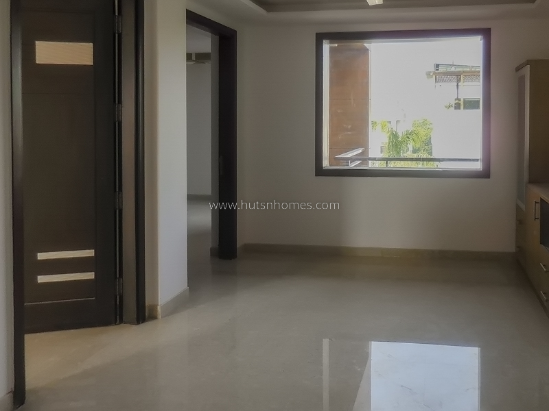 3 BHK Flat For Rent in Anand Lok