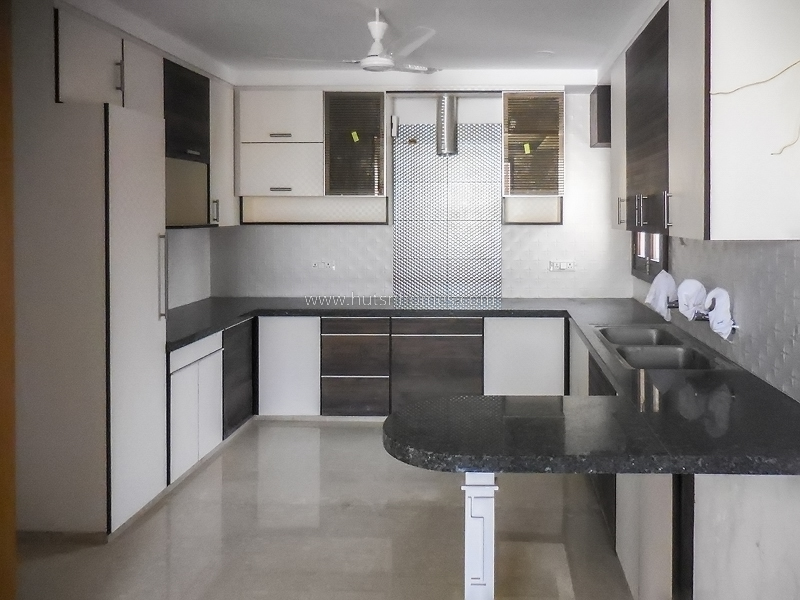 3 BHK Flat For Rent in Anand Lok
