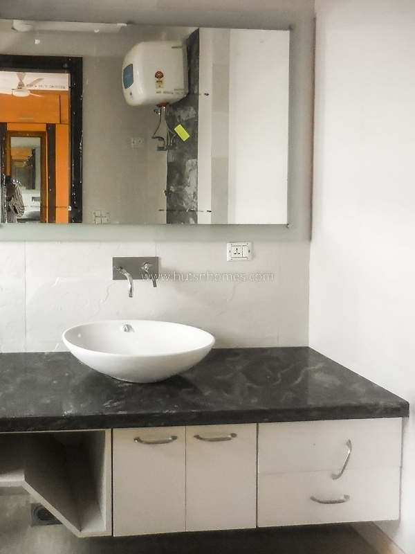 3 BHK Flat For Rent in Anand Lok