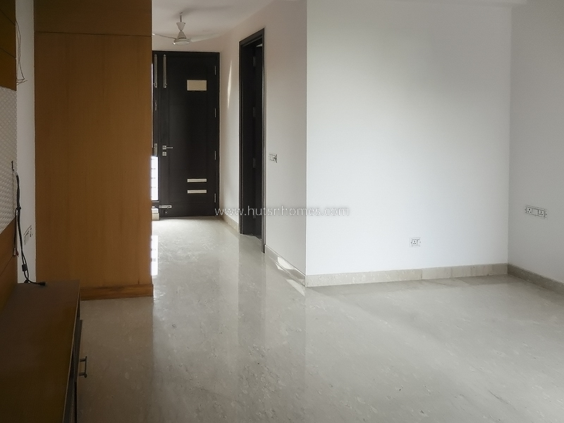 3 BHK Flat For Rent in Anand Lok