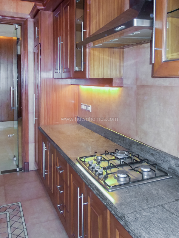 4 BHK Flat For Rent in Jor Bagh