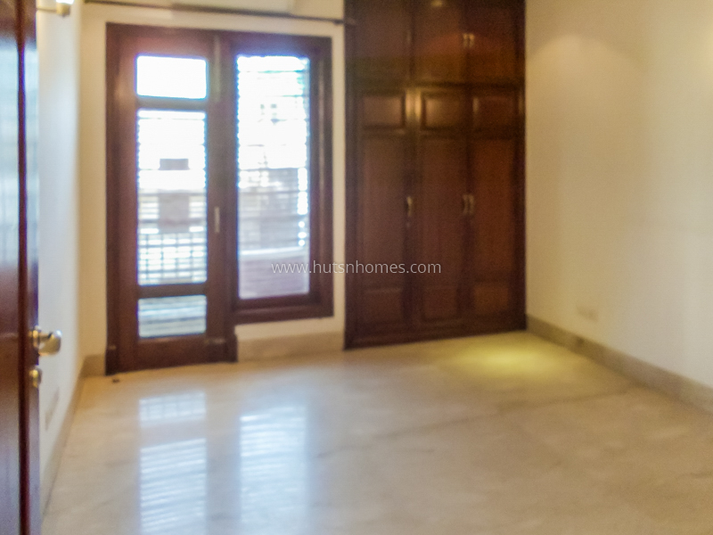 4 BHK Flat For Rent in Jor Bagh