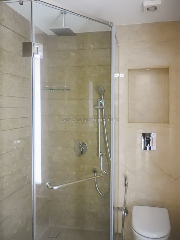 4 BHK Flat For Rent in Jor Bagh