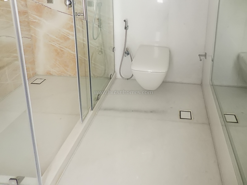 4 BHK Flat For Rent in Jor Bagh