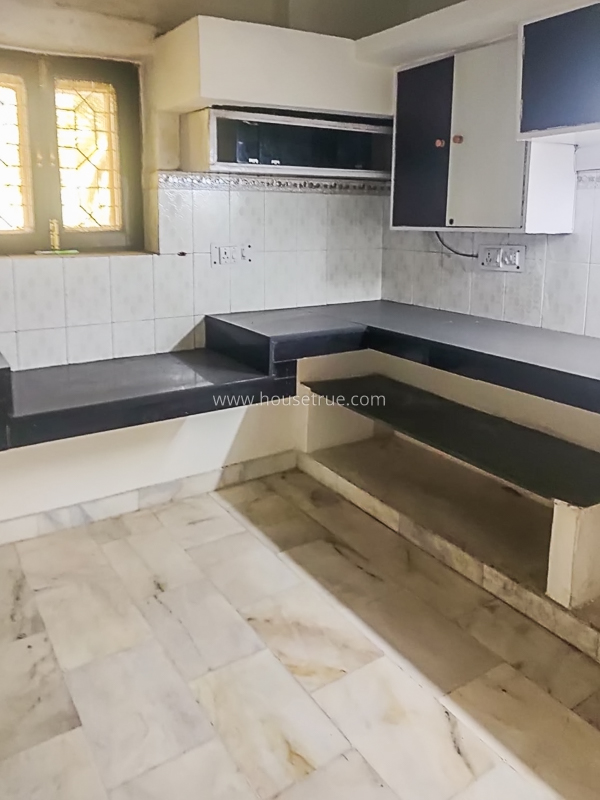 4 BHK Flat For Rent in Safdarjung Enclave