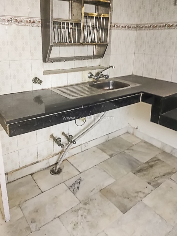 4 BHK Flat For Rent in Safdarjung Enclave