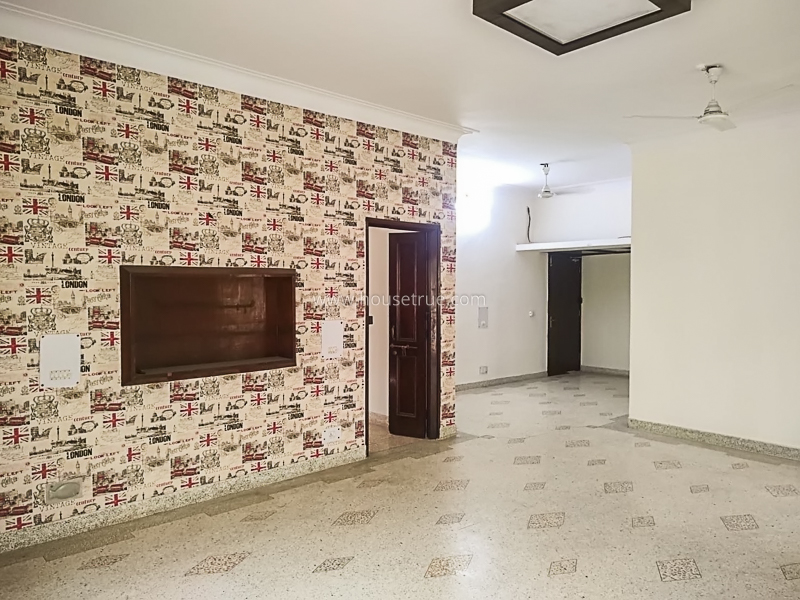 4 BHK Flat For Rent in Safdarjung Enclave