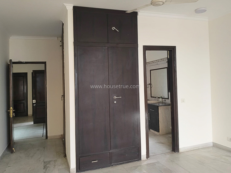3 BHK Flat For Rent in Safdarjung Enclave