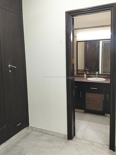 3 BHK Flat For Rent in Safdarjung Enclave