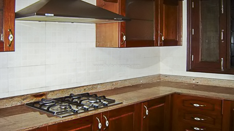 4 BHK Flat For Rent in Safdarjung Enclave