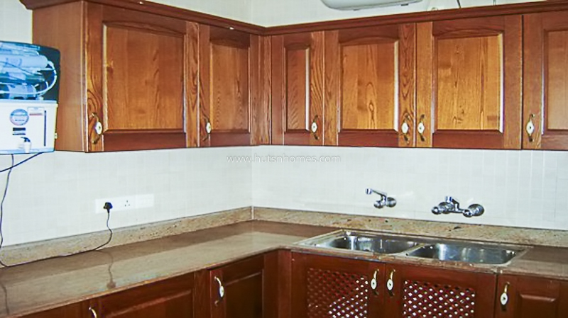 4 BHK Flat For Rent in Safdarjung Enclave