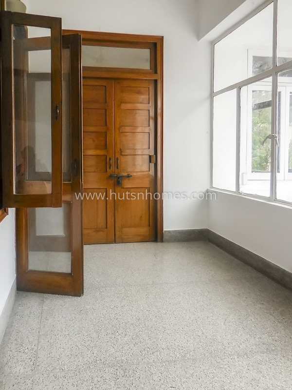 3 BHK Flat For Rent in Golf Links