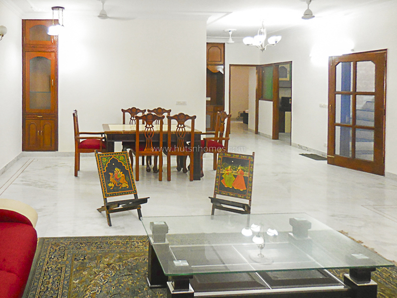 3 BHK Flat For Rent in Defence Colony