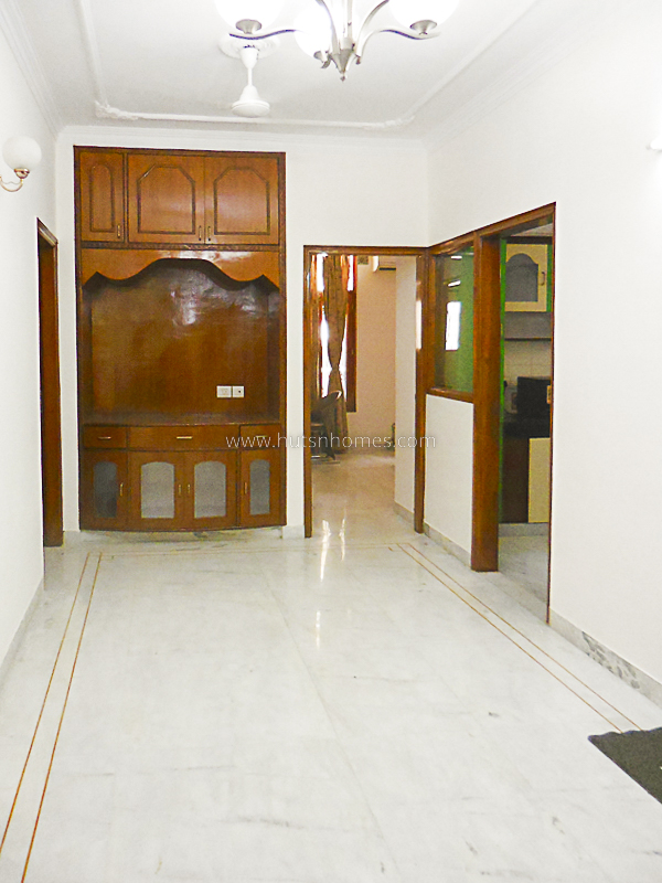3 BHK Flat For Rent in Defence Colony