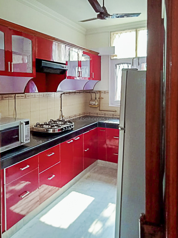 3 BHK Flat For Rent in Defence Colony