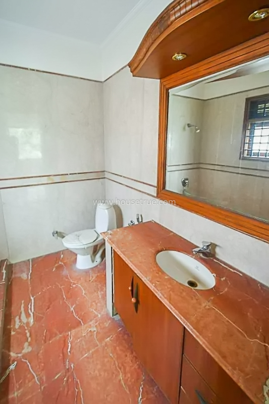 4 BHK Flat For Rent in Vasant Vihar