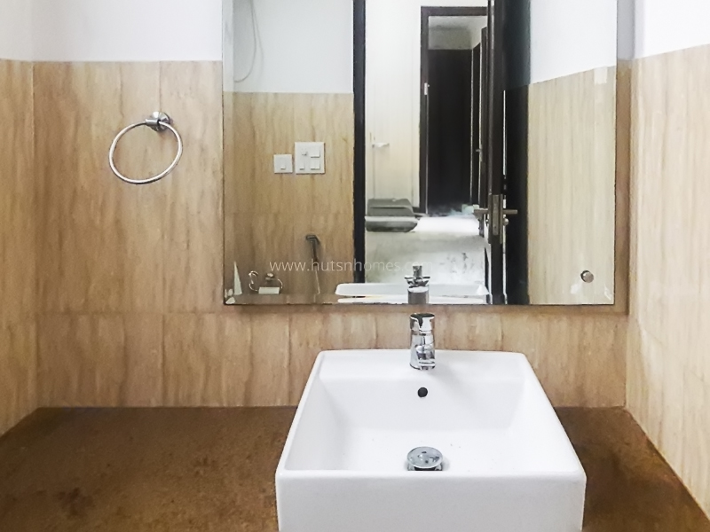 3 BHK Flat For Rent in Vasant Vihar