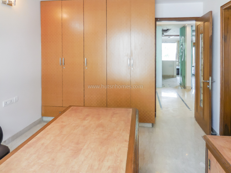 4 BHK Duplex For Rent in Defence Colony