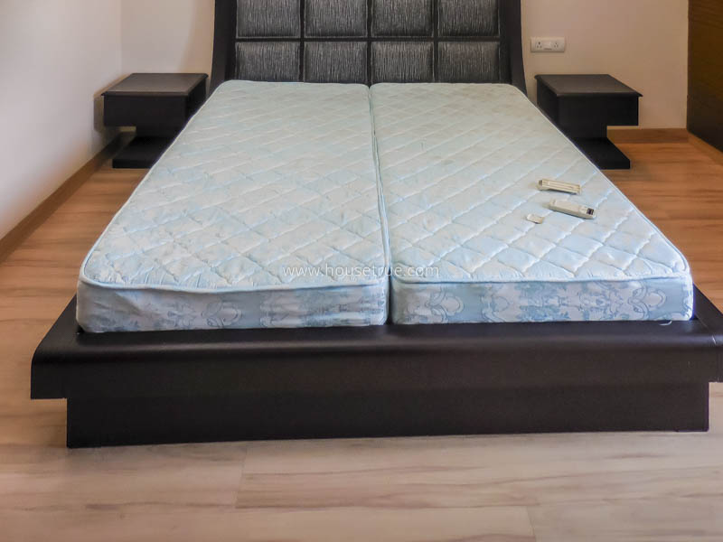4 BHK Duplex For Rent in Defence Colony
