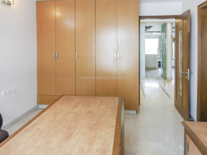 4 BHK Duplex For Rent in Defence Colony