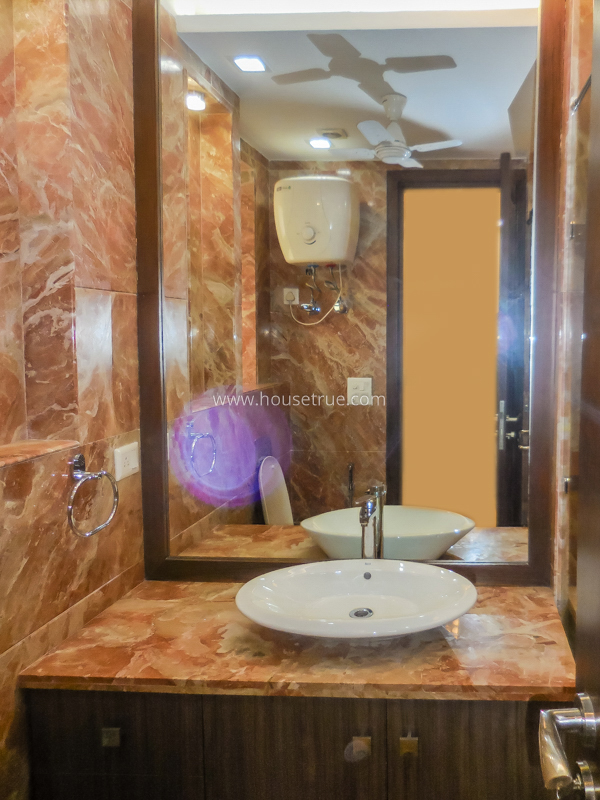 3 BHK Builder Floor For Rent in Defence Colony