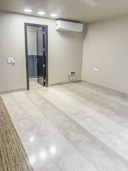 3 BHK Flat For Rent in Vasant Vihar