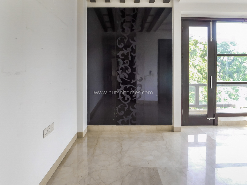 3 BHK Flat For Rent in Vasant Vihar