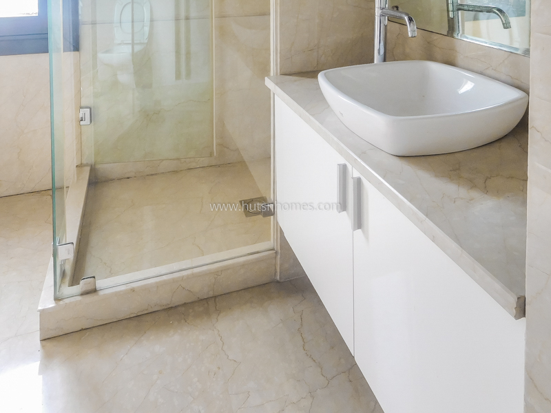 3 BHK Flat For Rent in Vasant Vihar