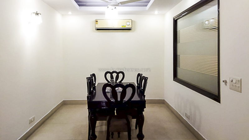 3 BHK Flat For Rent in Defence Colony