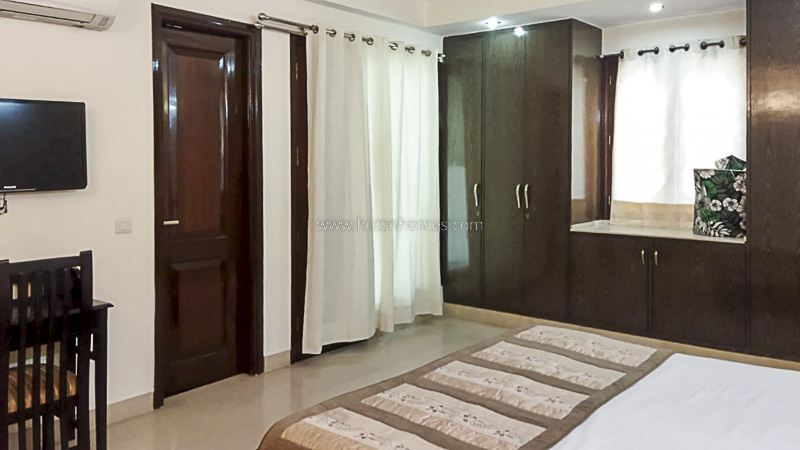 3 BHK Flat For Rent in Defence Colony